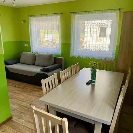 度假居 Letniskowe Konik 3 拉德库夫